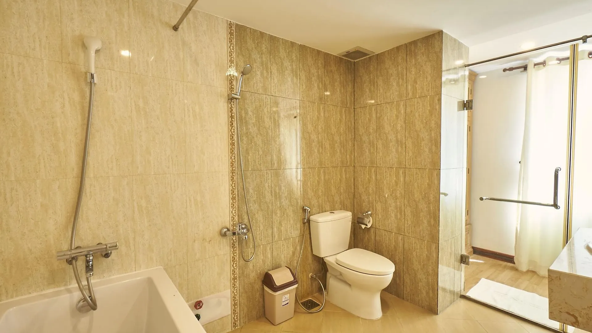 Sai Gon'S Book Hotel Ho Chi Minh City
