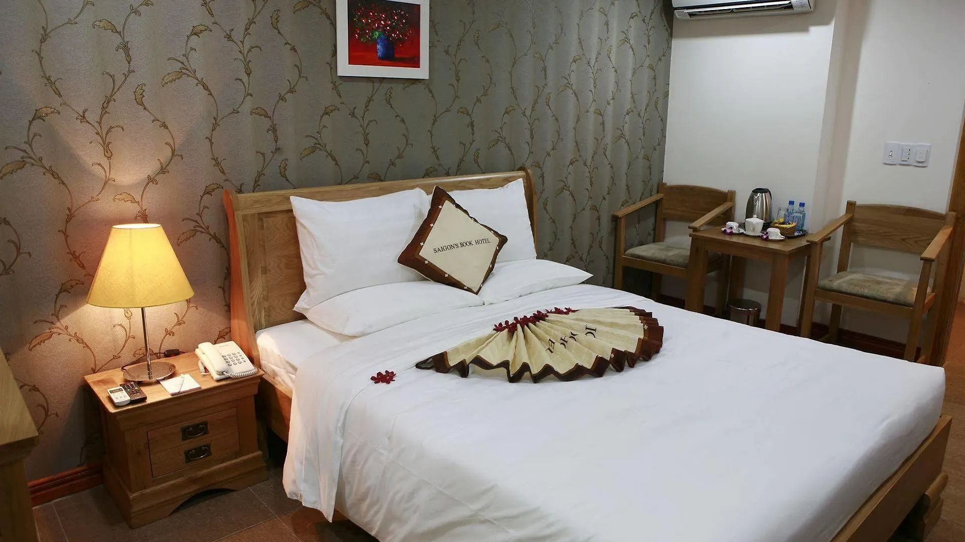 Sai Gon'S Book Hotel Ho Chi Minh City