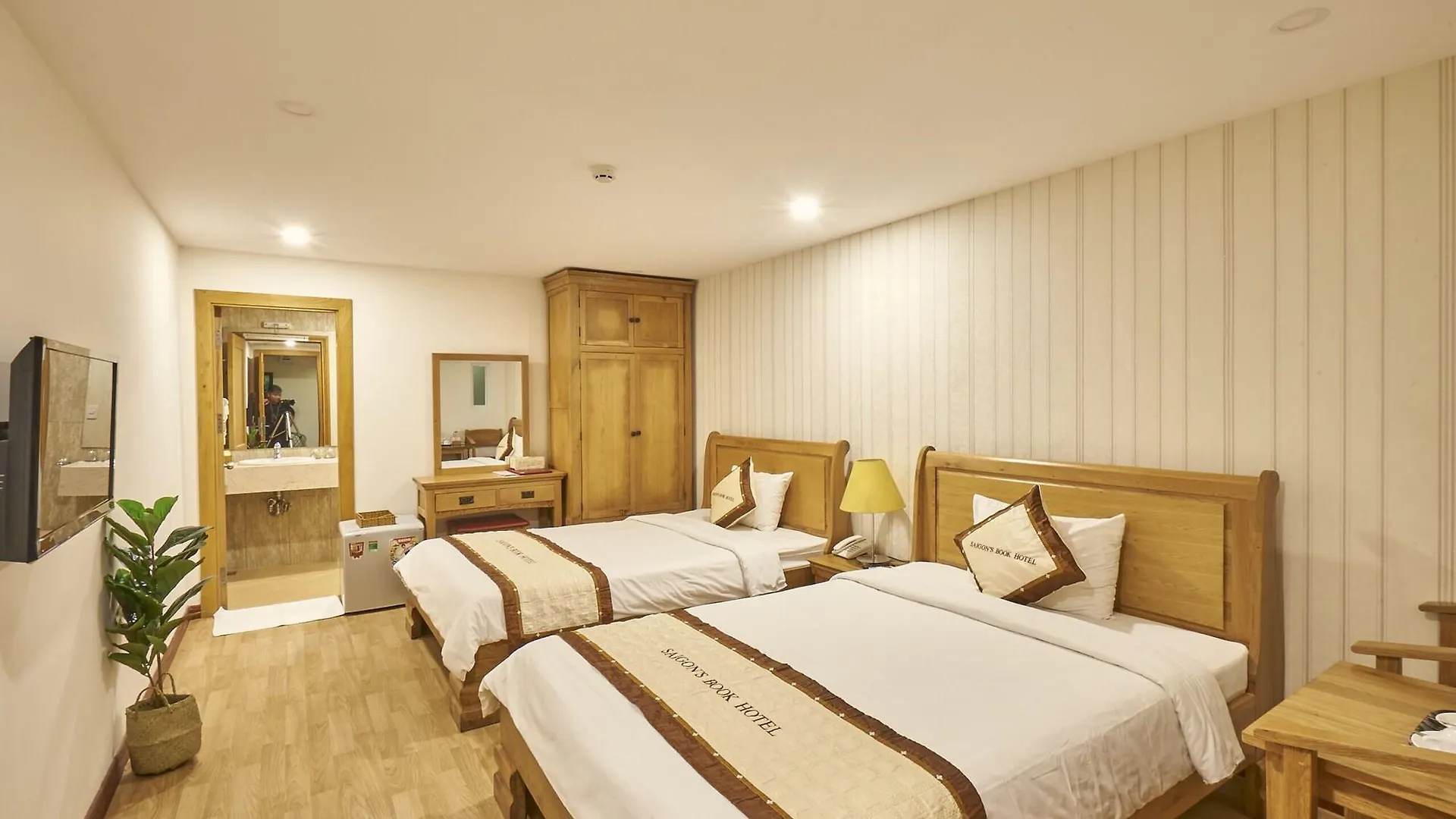 Sai Gon'S Book Hotel Ho Chi Minh City